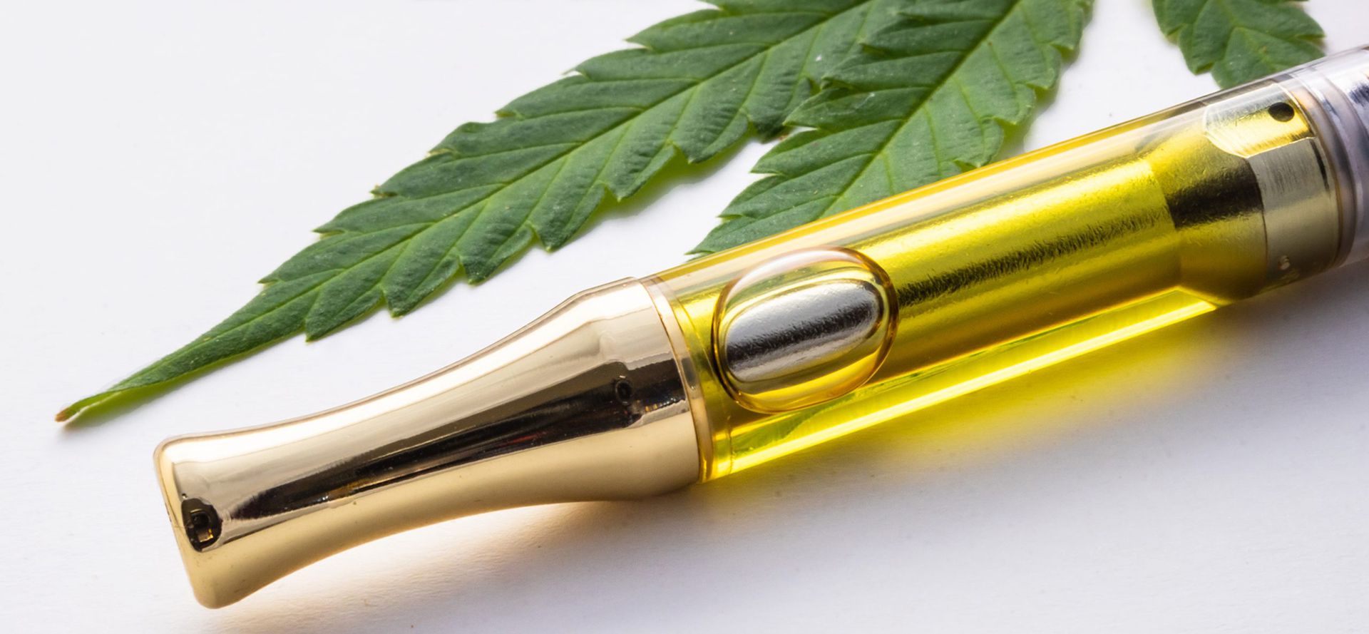 Vapes vs Cannabis: Understanding the Differences